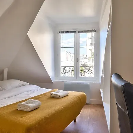 Charming 1 Bedroom In The Heart Of * Parijs