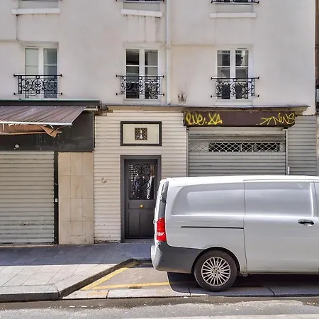 Charming 1 Bedroom In The Heart Of Appartement