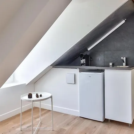 Apartament Charming 1 Bedroom In The Heart Of *
